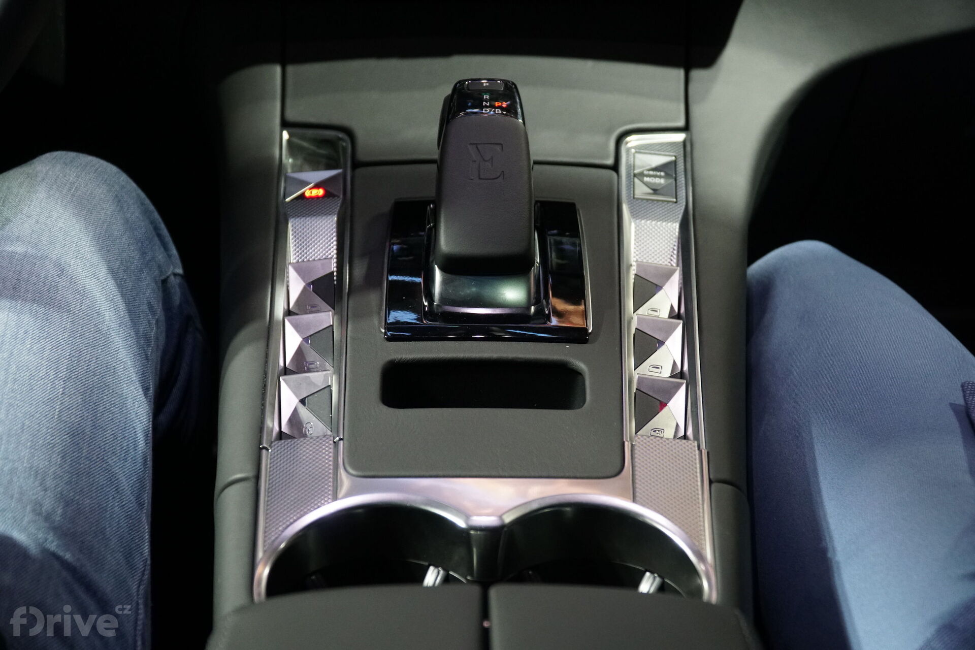 DS 7 Crossback E-Tense 4×4DS 7 Crossback E-Tense 4×4