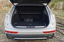 DS 7 Crossback E-TENSE 4x4 zavazadlový prostor