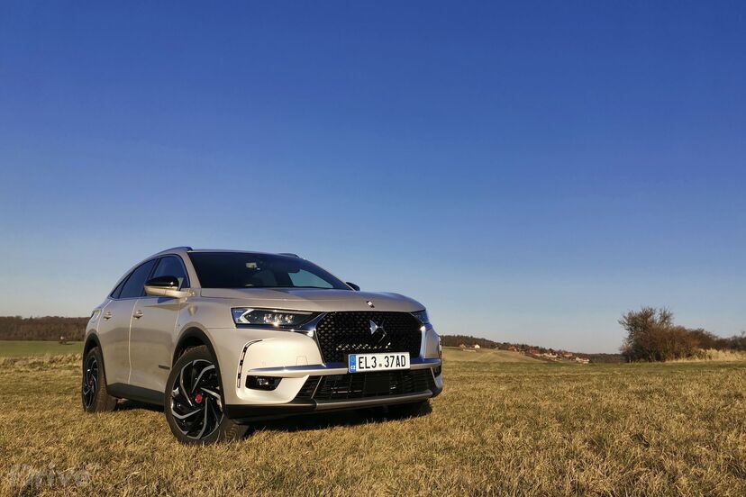DS 7 Crossback E-TENSE 4x4 zepředu