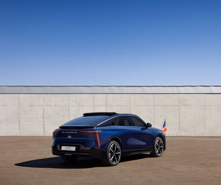 DS N°8 Presidential