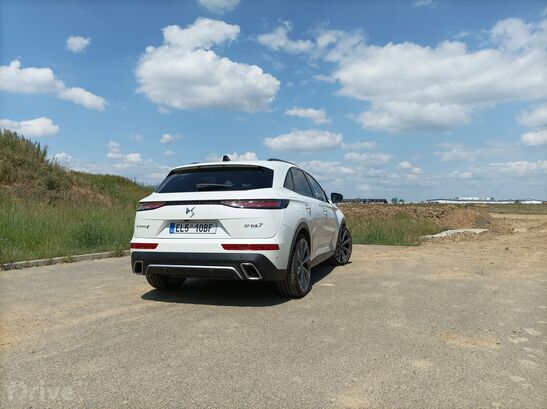 DS7 E-Tense 360 Opera