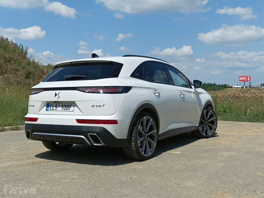 DS7 E-Tense 360 Opera