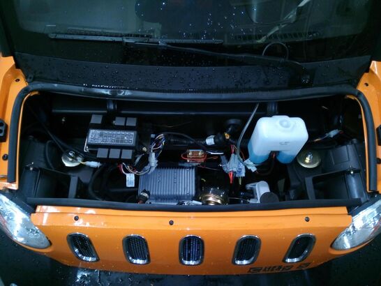 Dvoumístný elektromobil elBlesk City