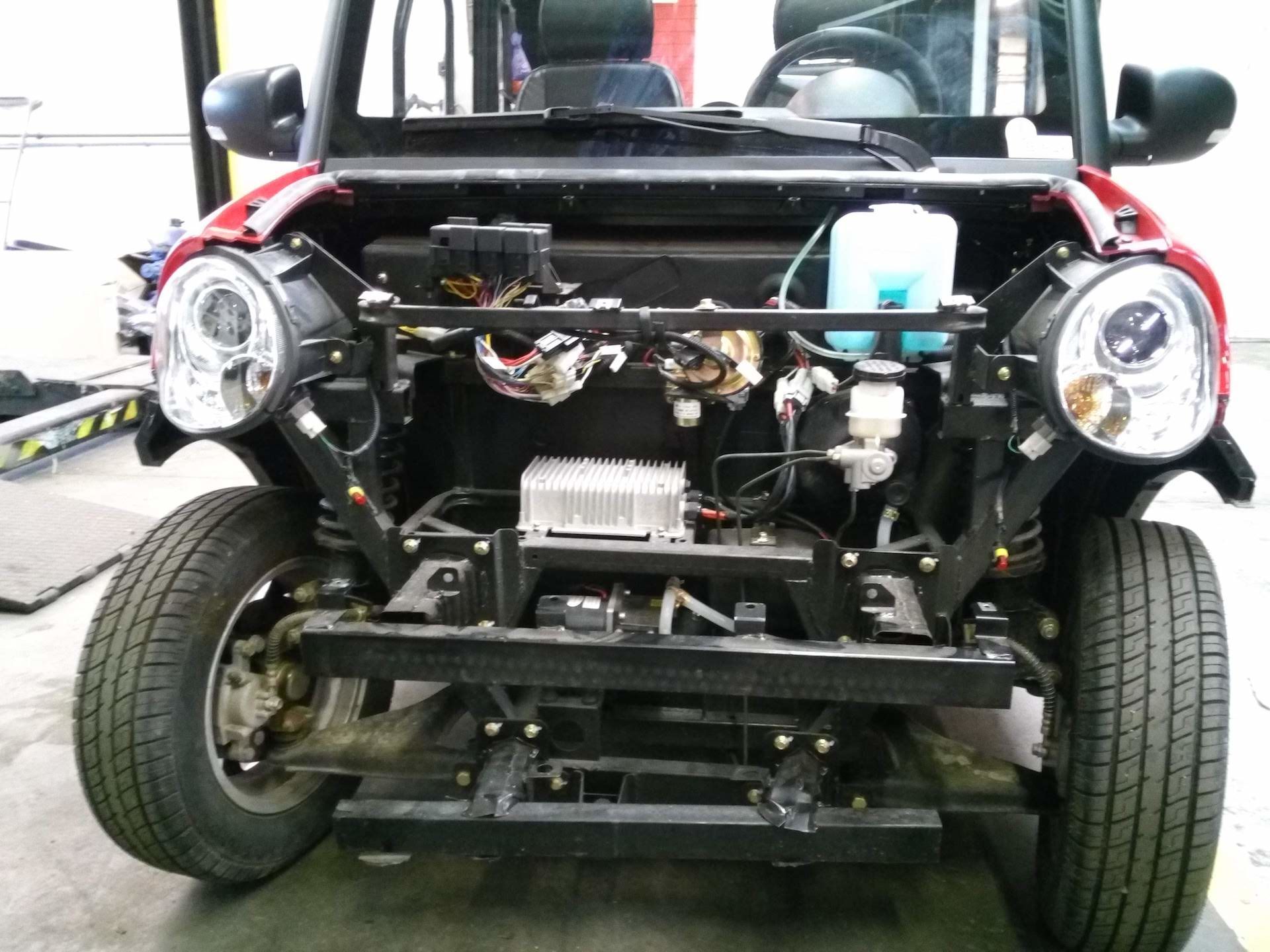 Dvoumístný elektromobil elBlesk City