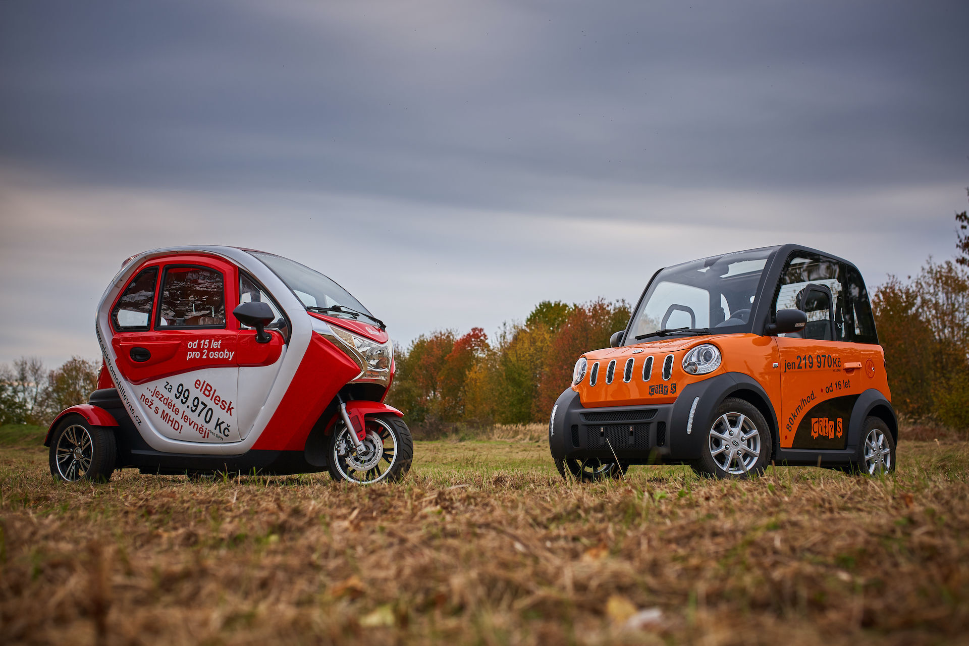 Dvoumístný elektromobil elBlesk City a tříkolka elBlesk