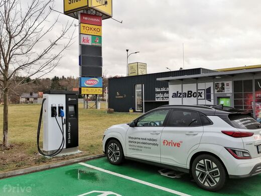 e-station, Žatec, Plzeňská ul., nákupní centrum Stop-Shop