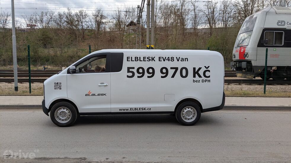 elBlesk EV48 Van