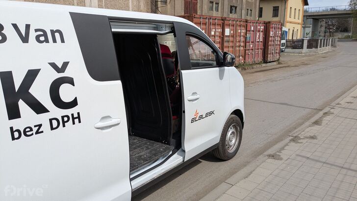 elBlesk EV48 Van
