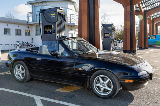 Electrogenic Mazda MX-5