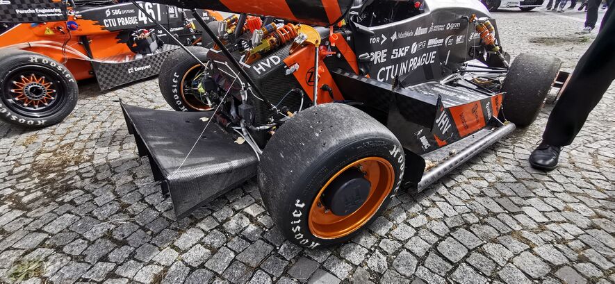 Elektrická formule eForce FSE 11