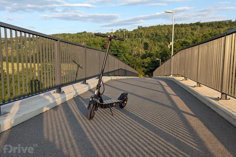 Elektrická koloběžka Sencor Scooter S70