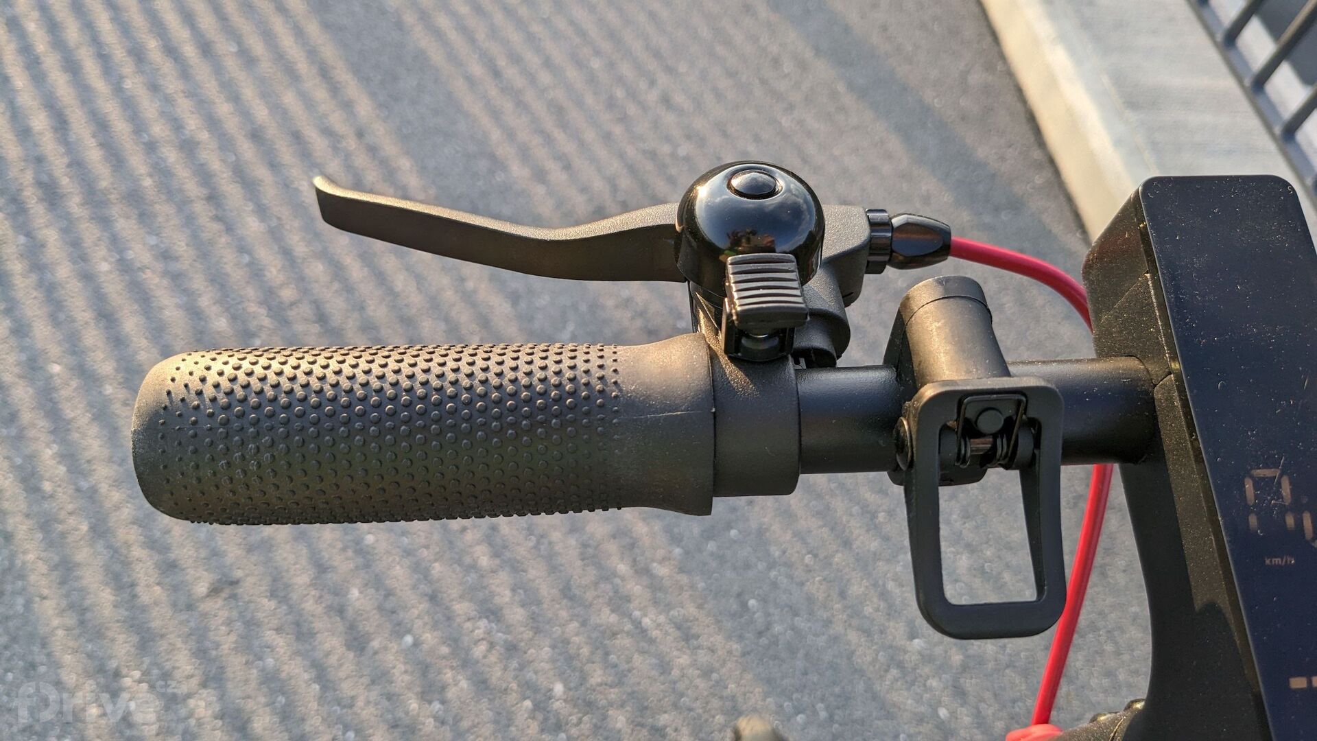 Elektrická koloběžka Sencor Scooter S70