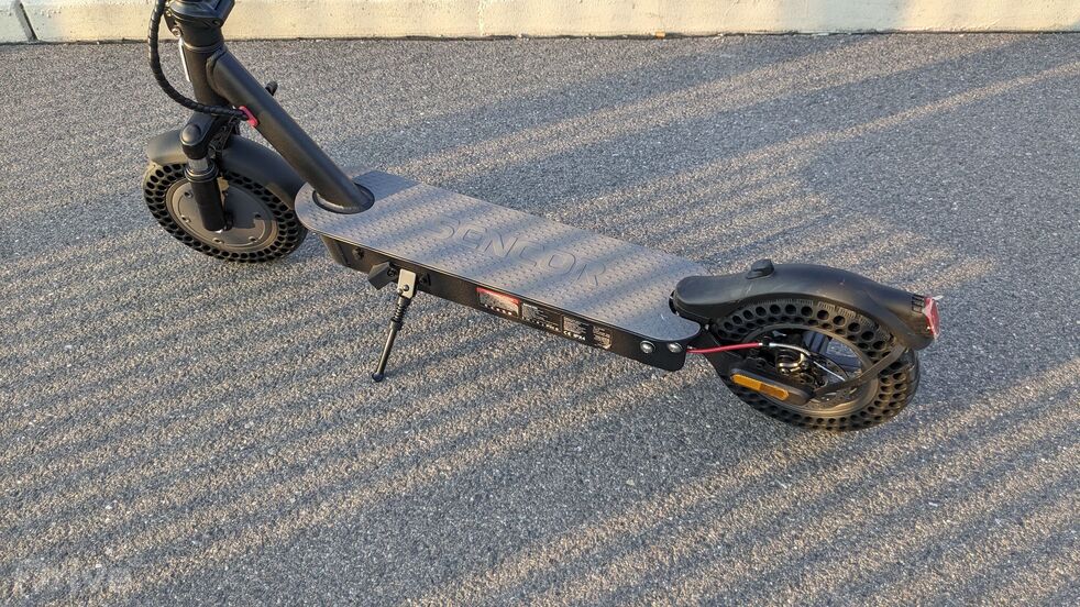 Elektrická koloběžka Sencor Scooter S70