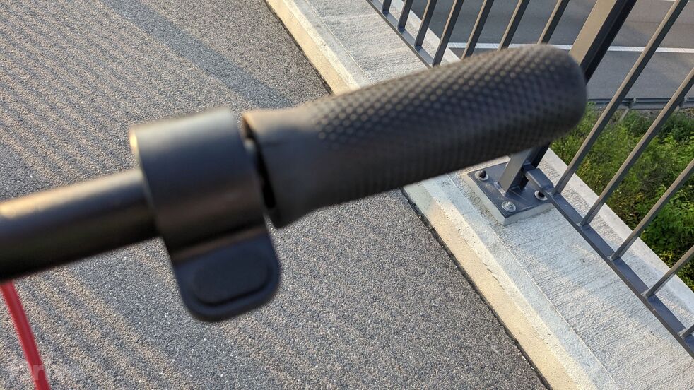 Elektrická koloběžka Sencor Scooter S70