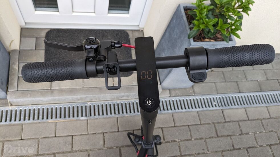 Elektrická koloběžka Sencor Scooter S70