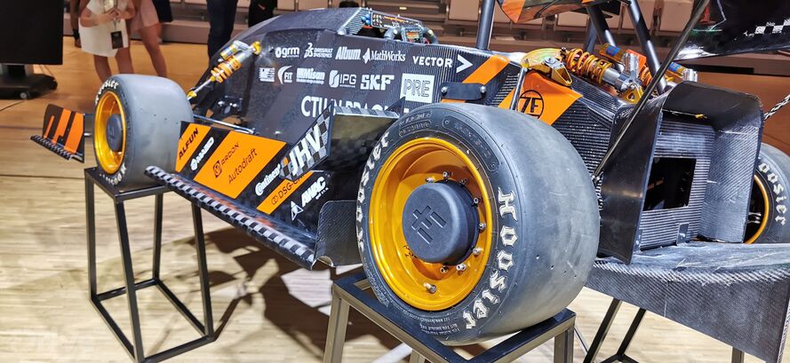 Elektrické formule eForce FSE.11