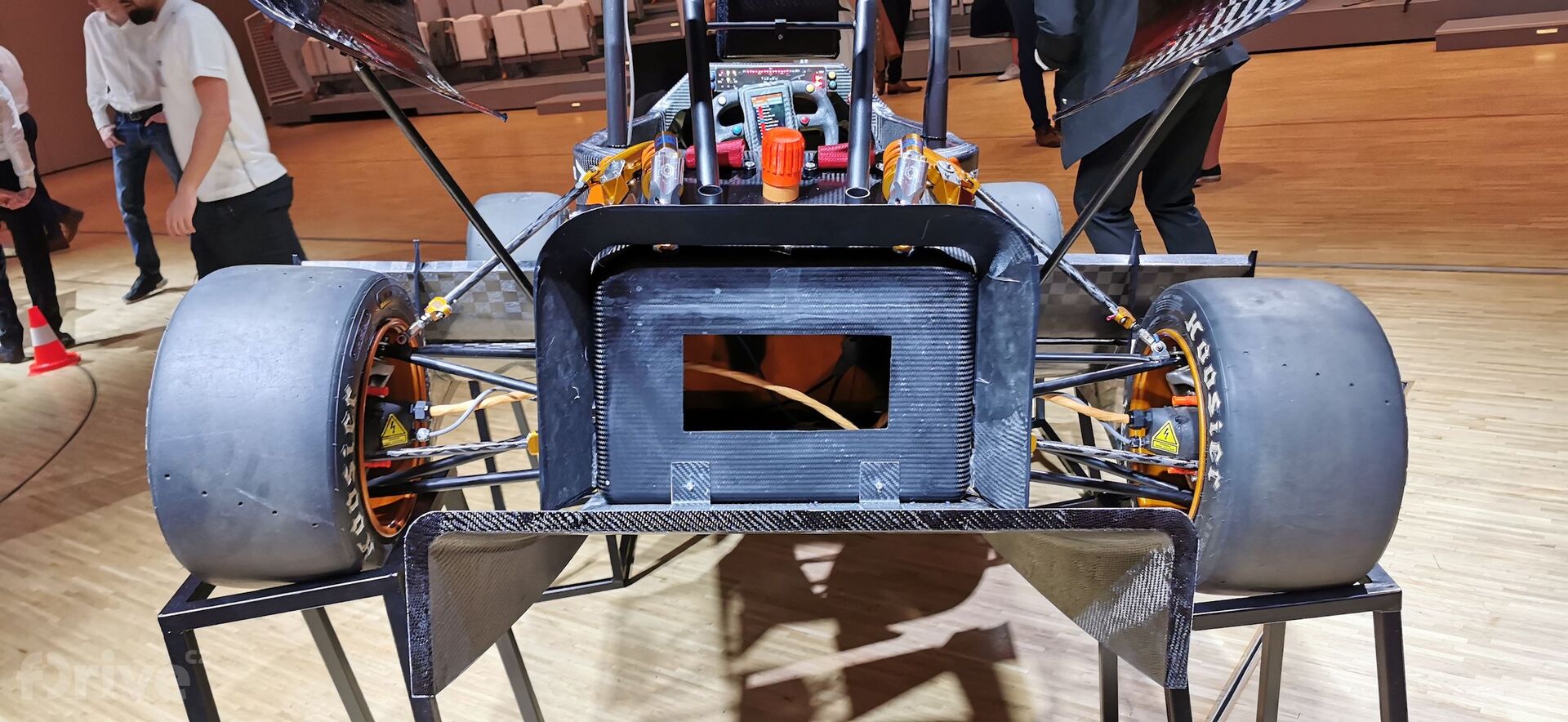 Elektrické formule eForce FSE.11