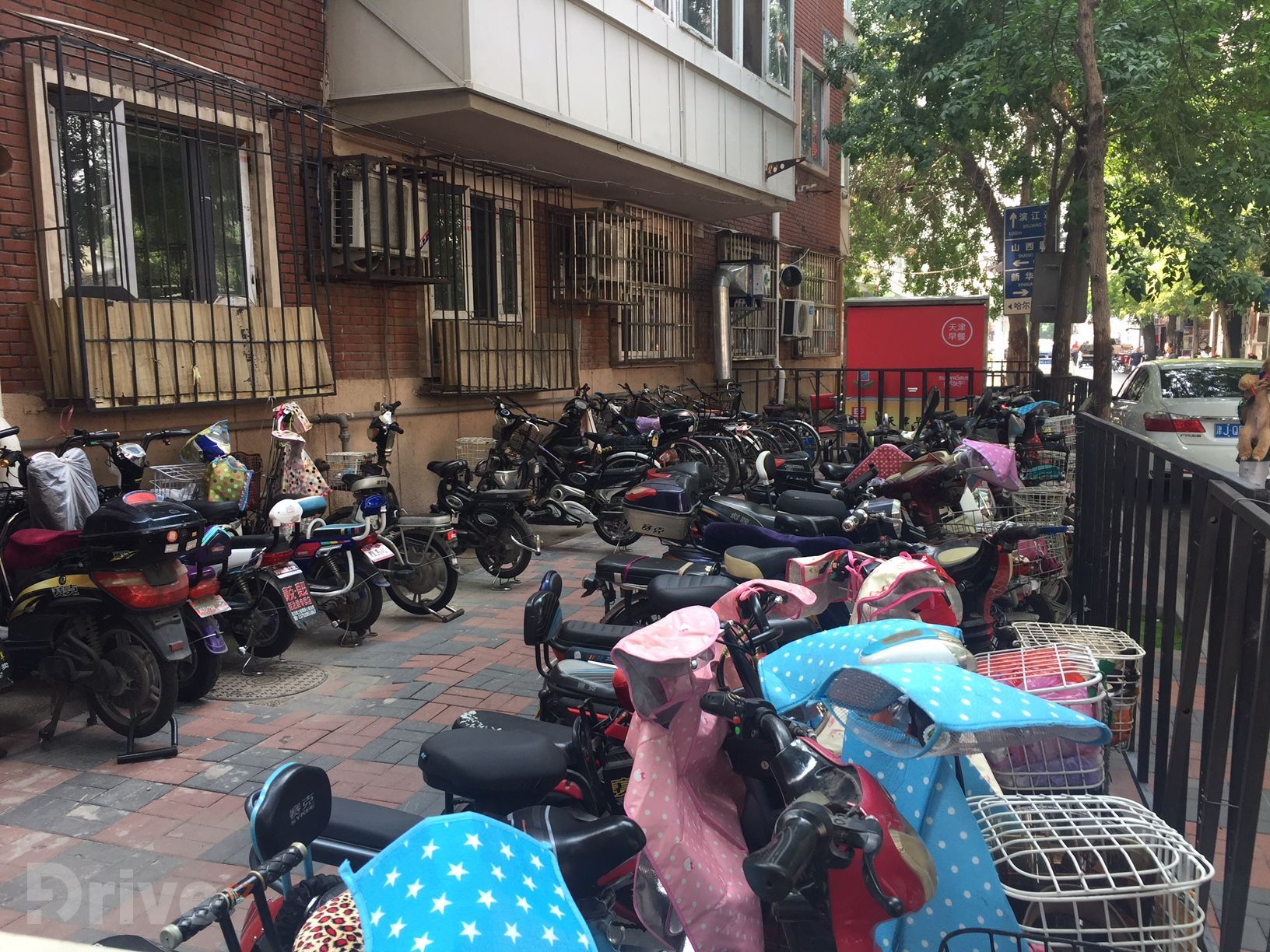 elektrické skůtry v Číně