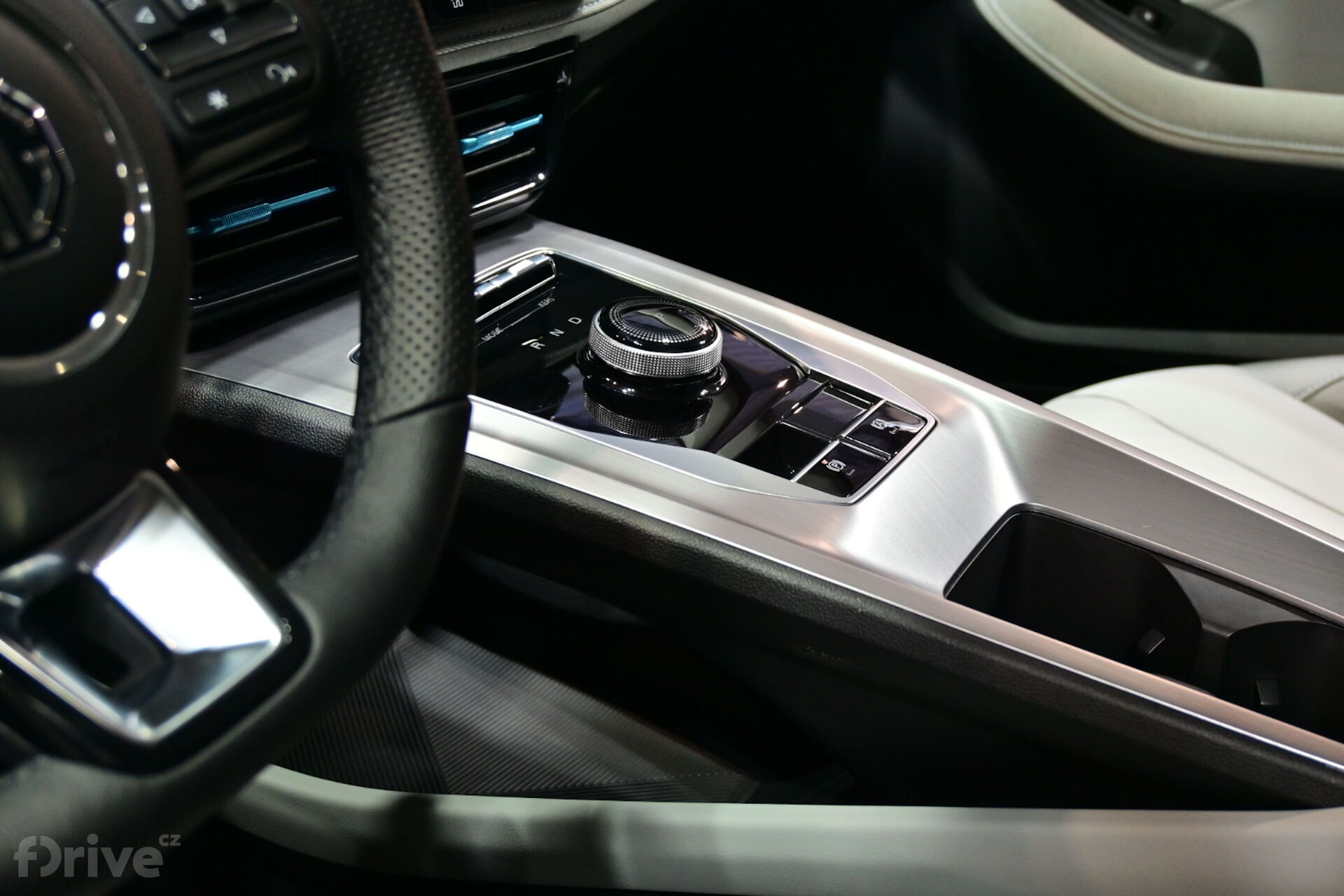 Elektrický kombík MG5