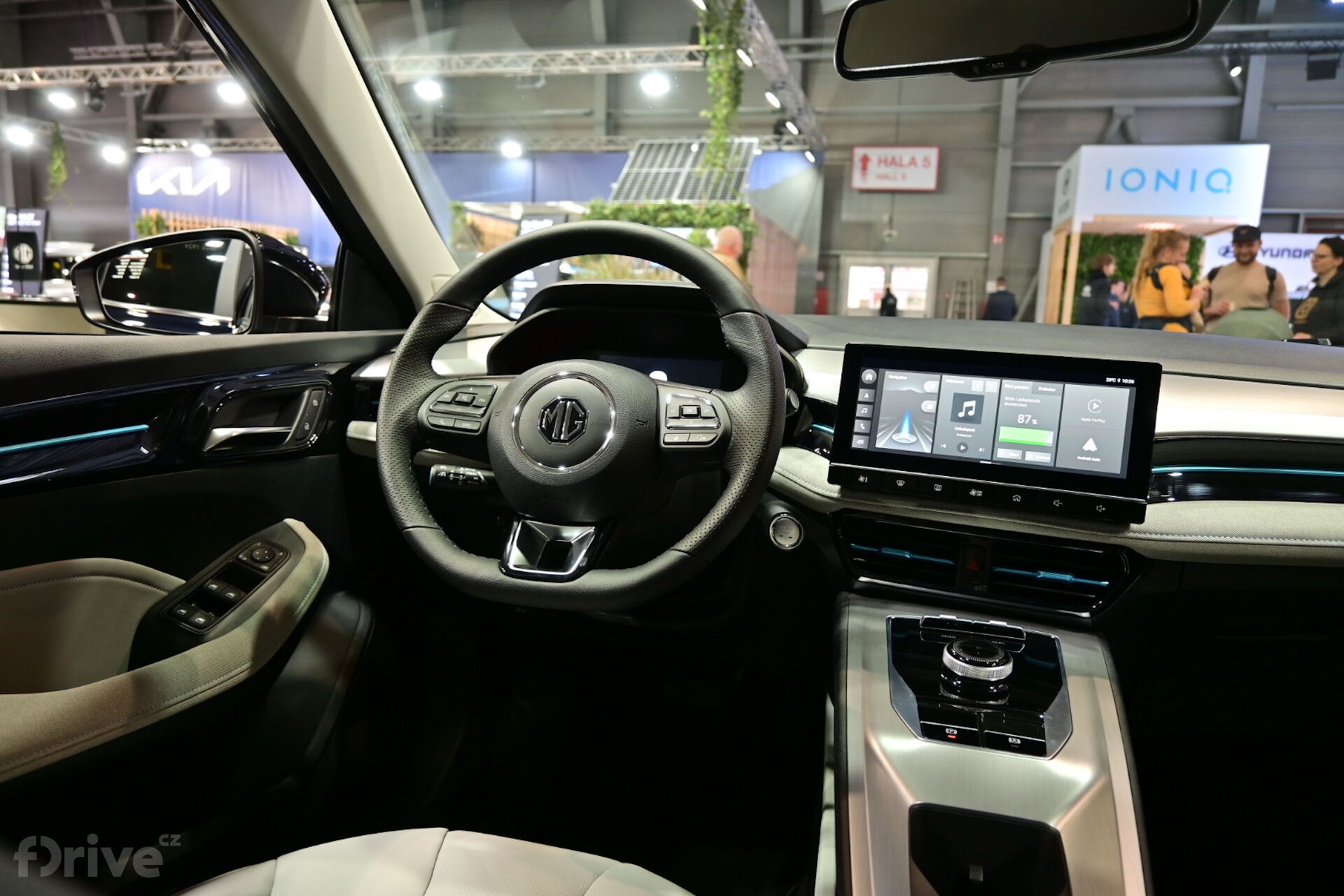 Elektrický kombík MG5