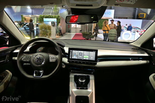 Elektrický kombík MG5