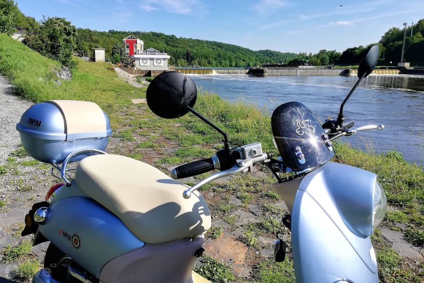 Elektrický skútr OPAI model OPG-EM006 (Retro)