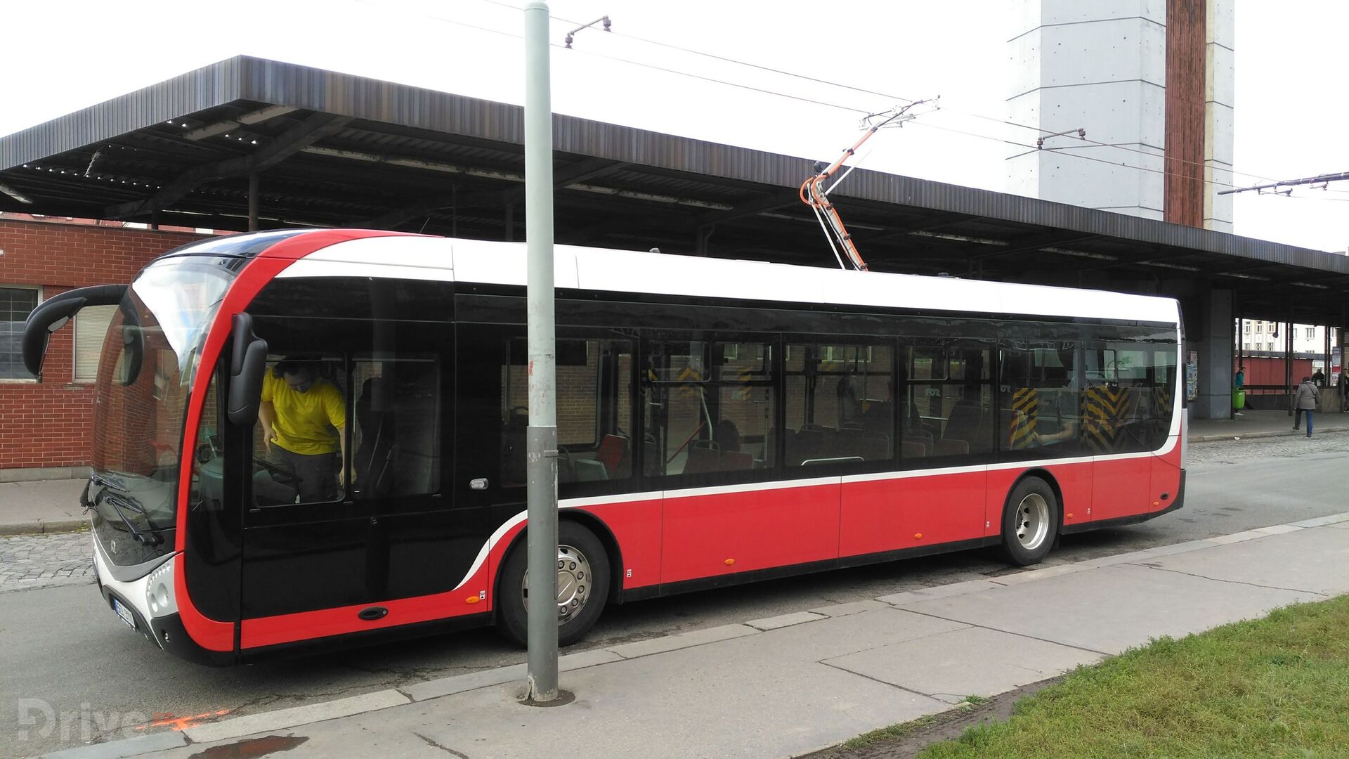 Elektrobus SOR ENS 12