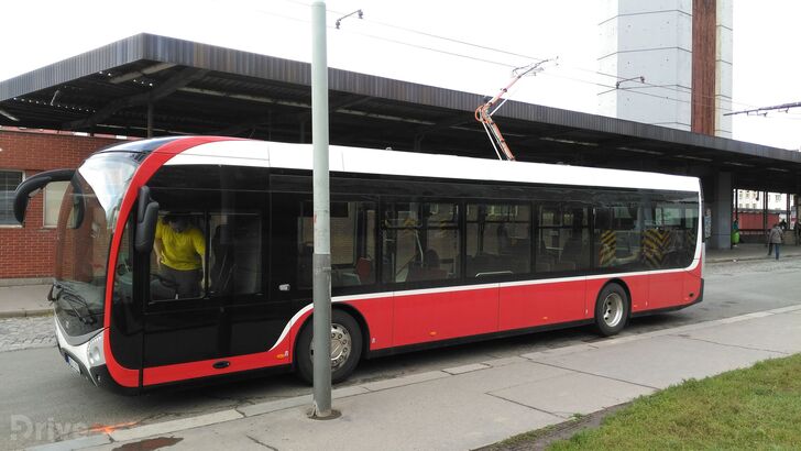 Elektrobus SOR ENS 12