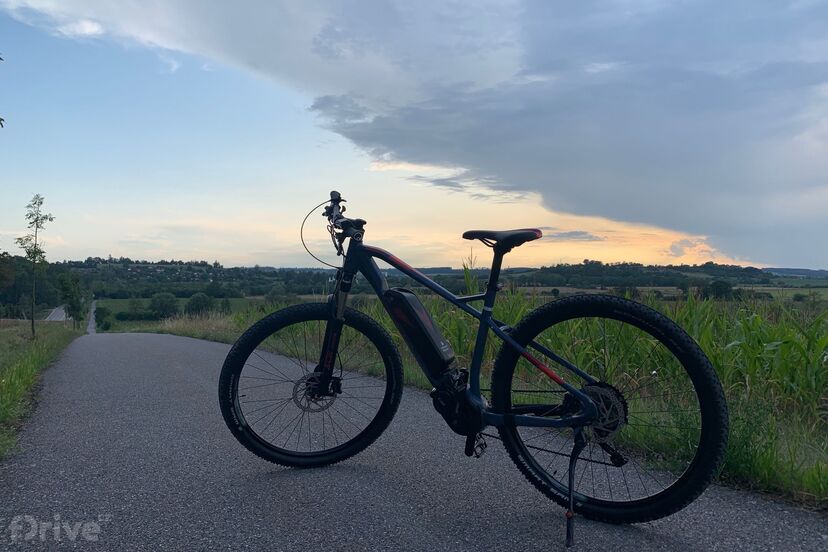 Elektrokolo Tuwan Comp od Apache Bicycles