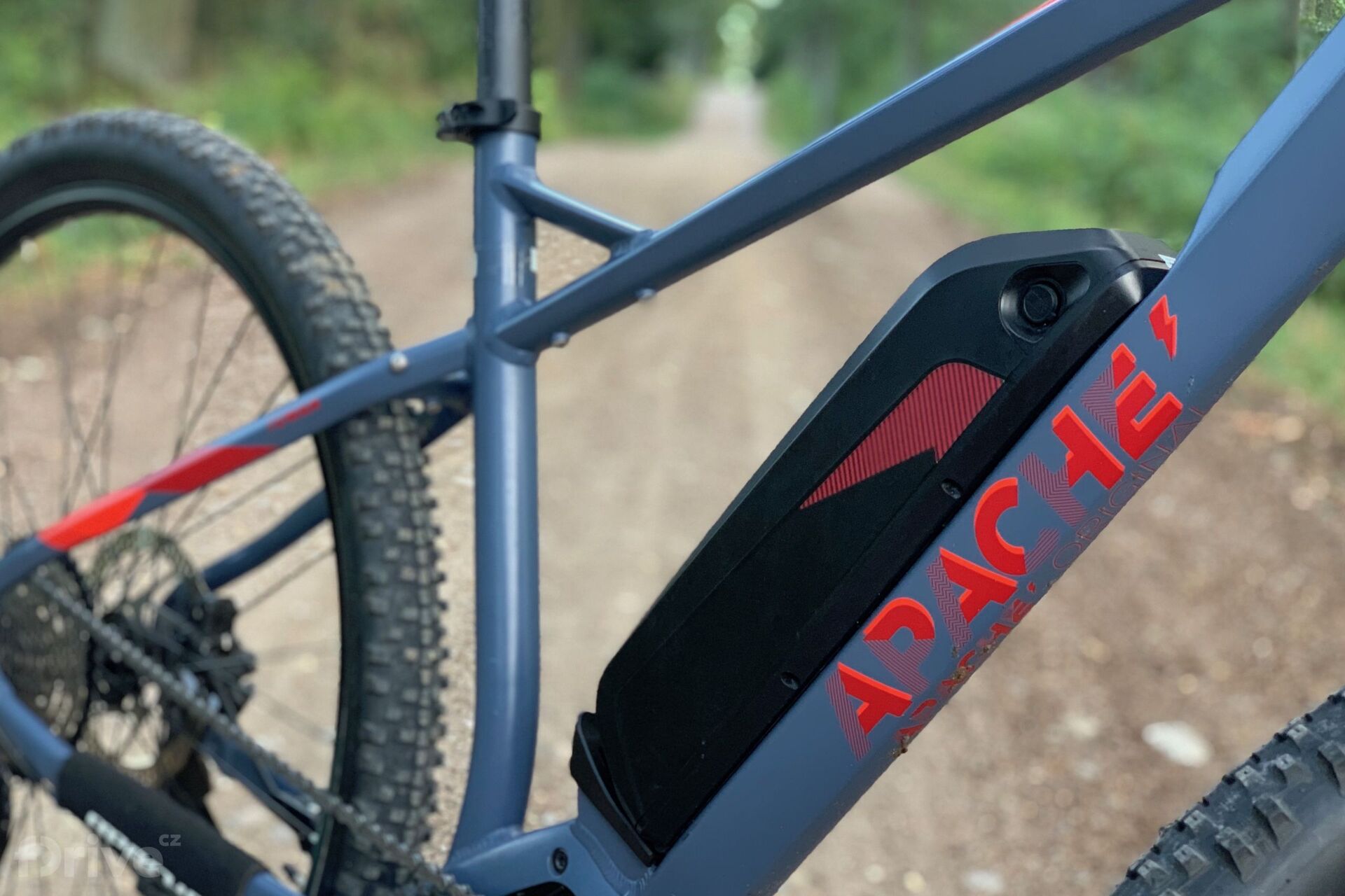 Elektrokolo Tuwan Comp od Apache Bicycles