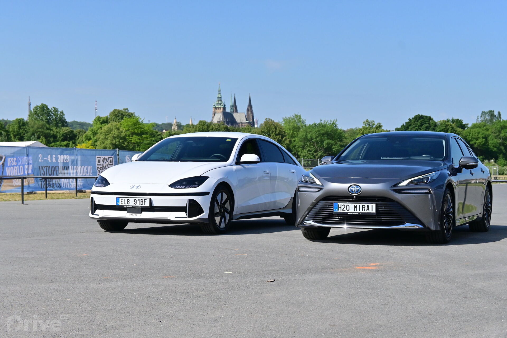 Elektromobil, auto na vodík a auto na CNG