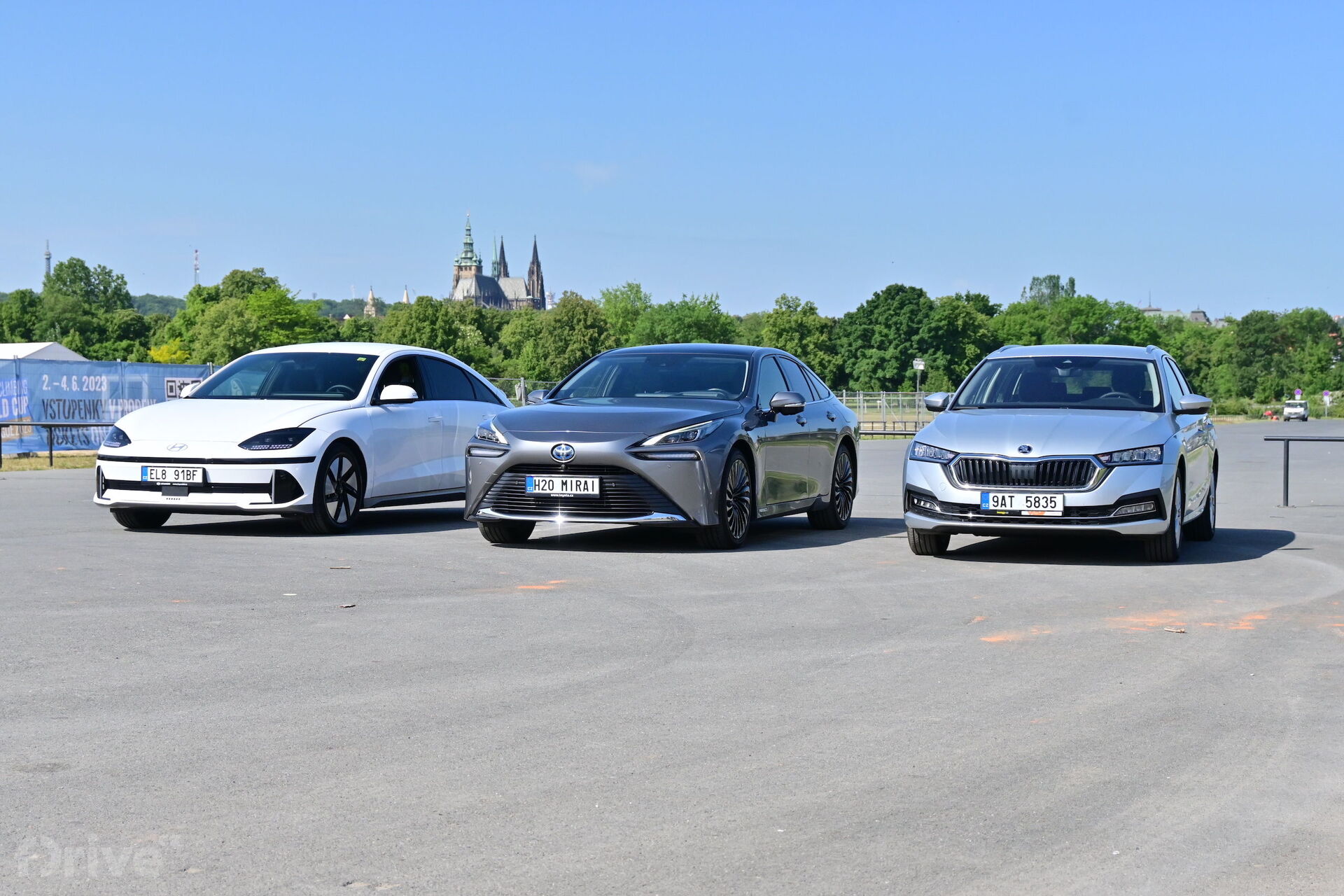 Elektromobil, auto na vodík a auto na CNG