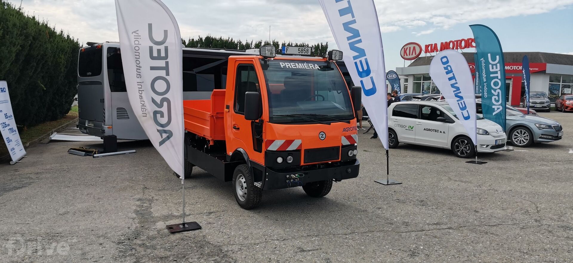 Elektromobil elZebra pro komunální služby