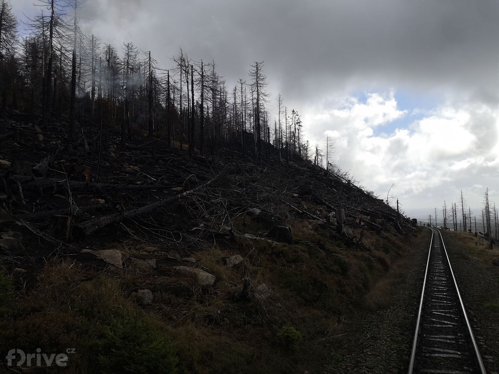 Elektromobilem s přívěsem