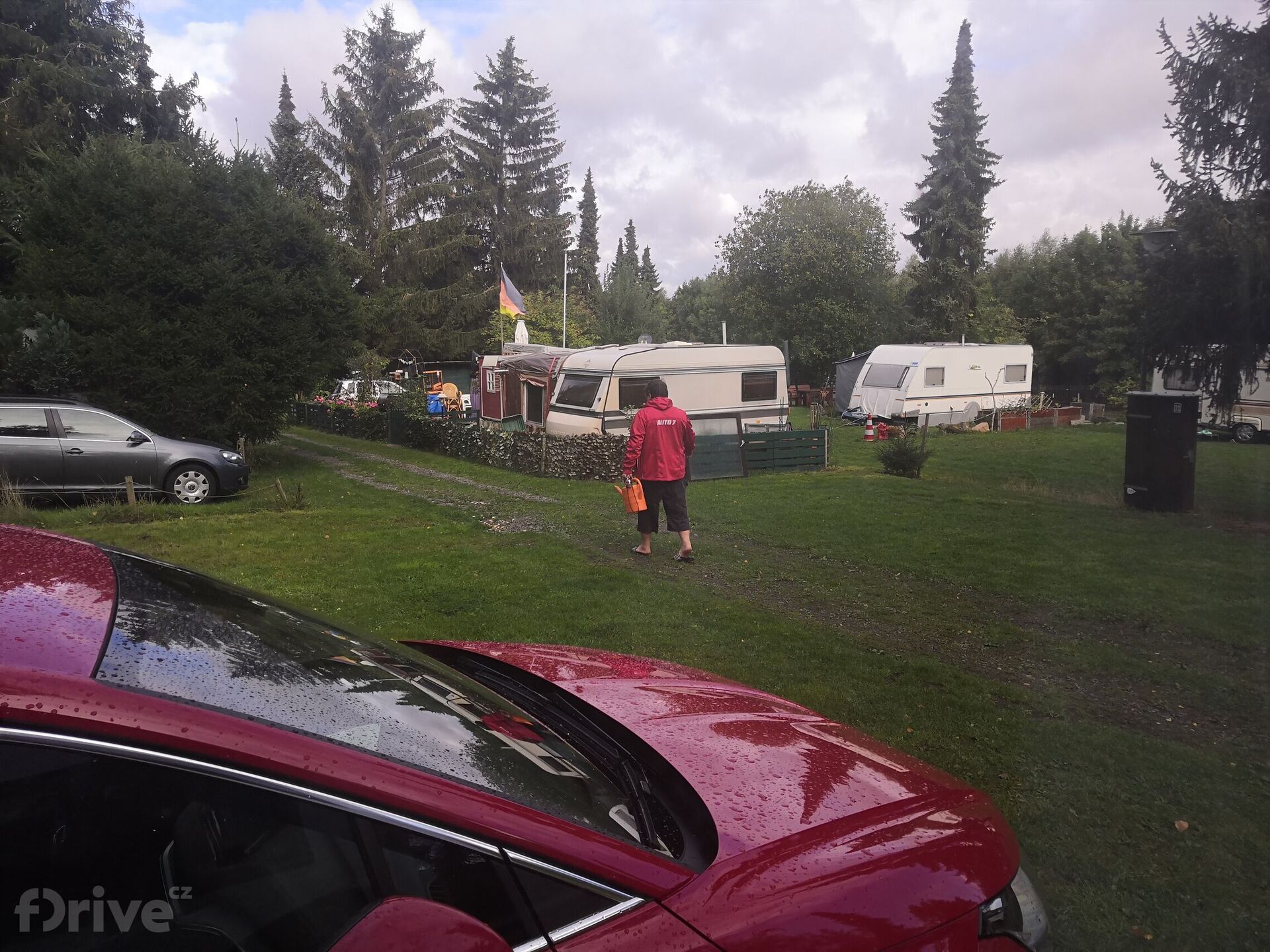 Elektromobilem s přívěsem