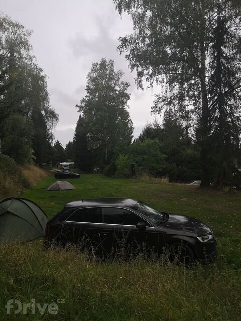 Elektromobilem s přívěsem