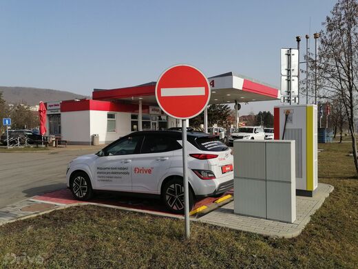 E.ON, Beroun, Plzeňská ul., čerpací stanice Benzina
