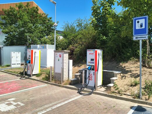 E.ON, Čestlice, Obchodní ul., obchodní centrum Albert