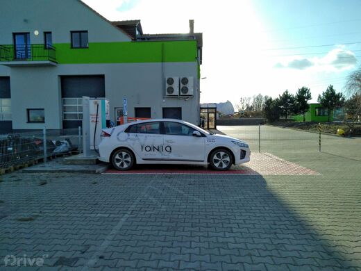 E.ON, D1 exit č.178 - Ostrovačice, ČS 67