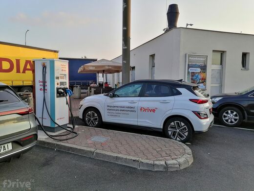 E.ON, dálnice D1, 187. km směr Brno, odpočívka Troubsko, ČS MOL