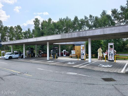 E.ON, dálnice D1 exit č.90, Vystrkov
