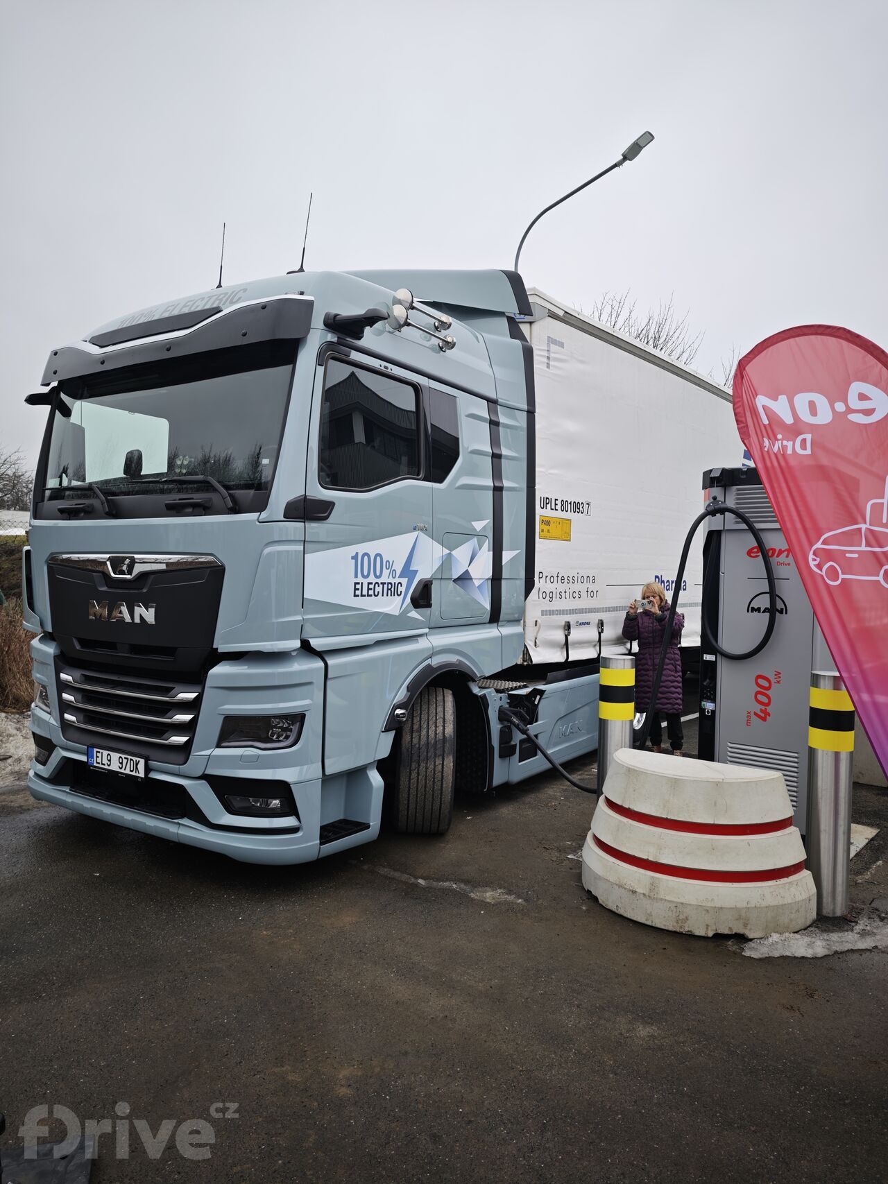 E.ON Drive otevírá druhou dobíječku v Česku určenou přímo pro nákladní vozidla