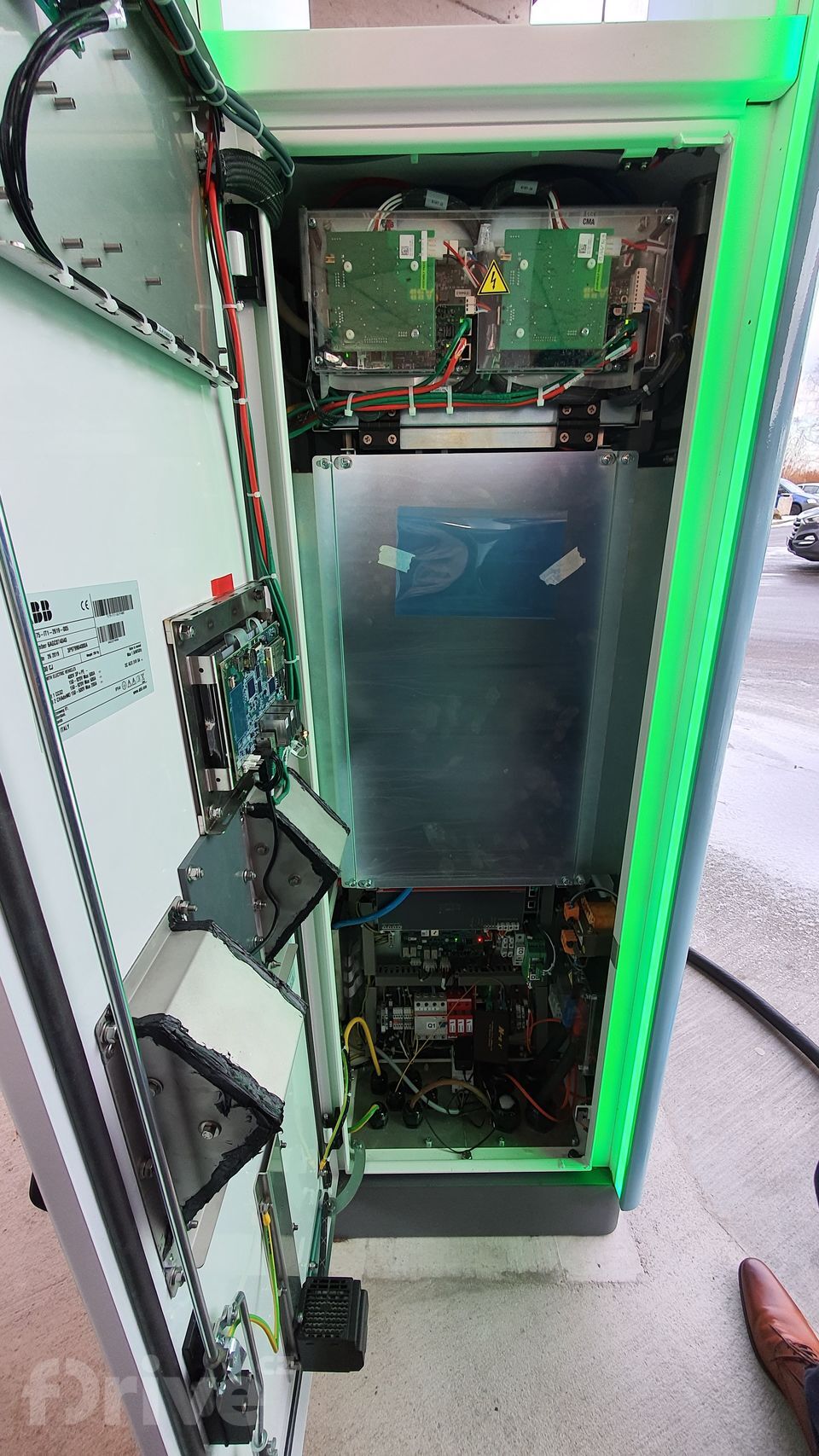 e.on Humpolec - ultrarychlá nabíjecí stanice ABB