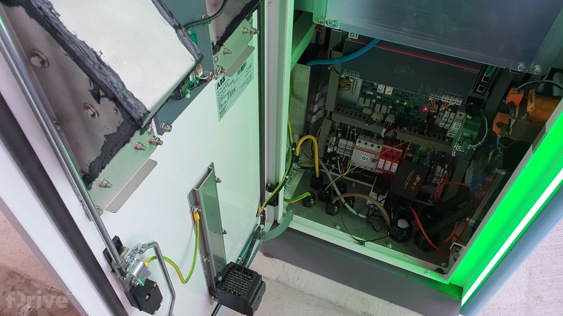 e.on Humpolec - ultrarychlá nabíjecí stanice ABB