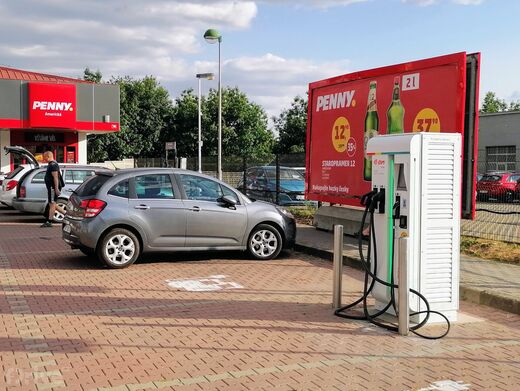 E.ON, Kladno, Americká ul., Penny Market
