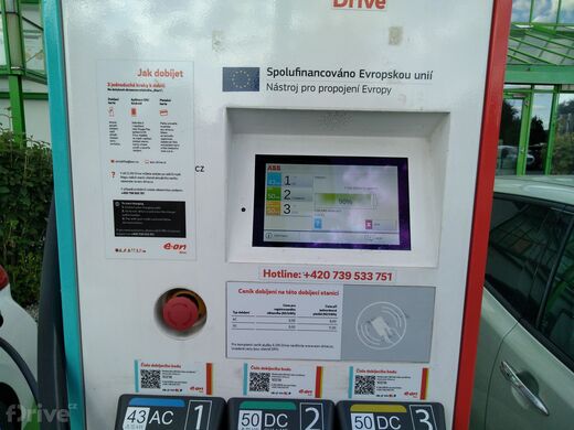 E.ON, Opava, Těšínská ul., OC Globus