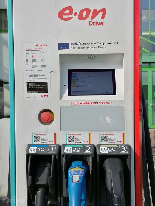 E.ON, Opava, Těšínská ul., OC Globus