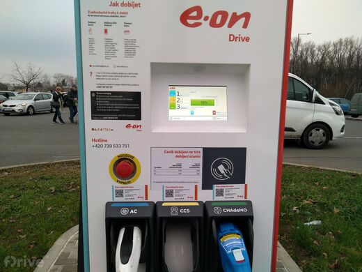 E.ON, Pardubice, Poděbradská ul., OC Globus