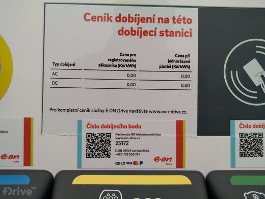 E.ON, Pardubice, Poděbradská ul., OC Globus