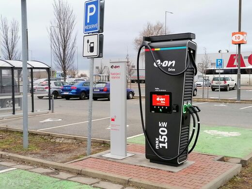 E.ON, Praha 18 - Čakovice, obchodní centrum Globus